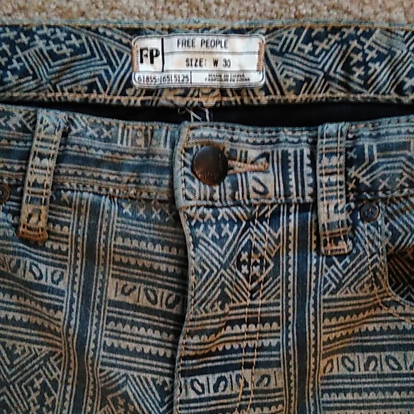 HOST PICK! ❤️Free People pattern jeans - Picture 5 of 8